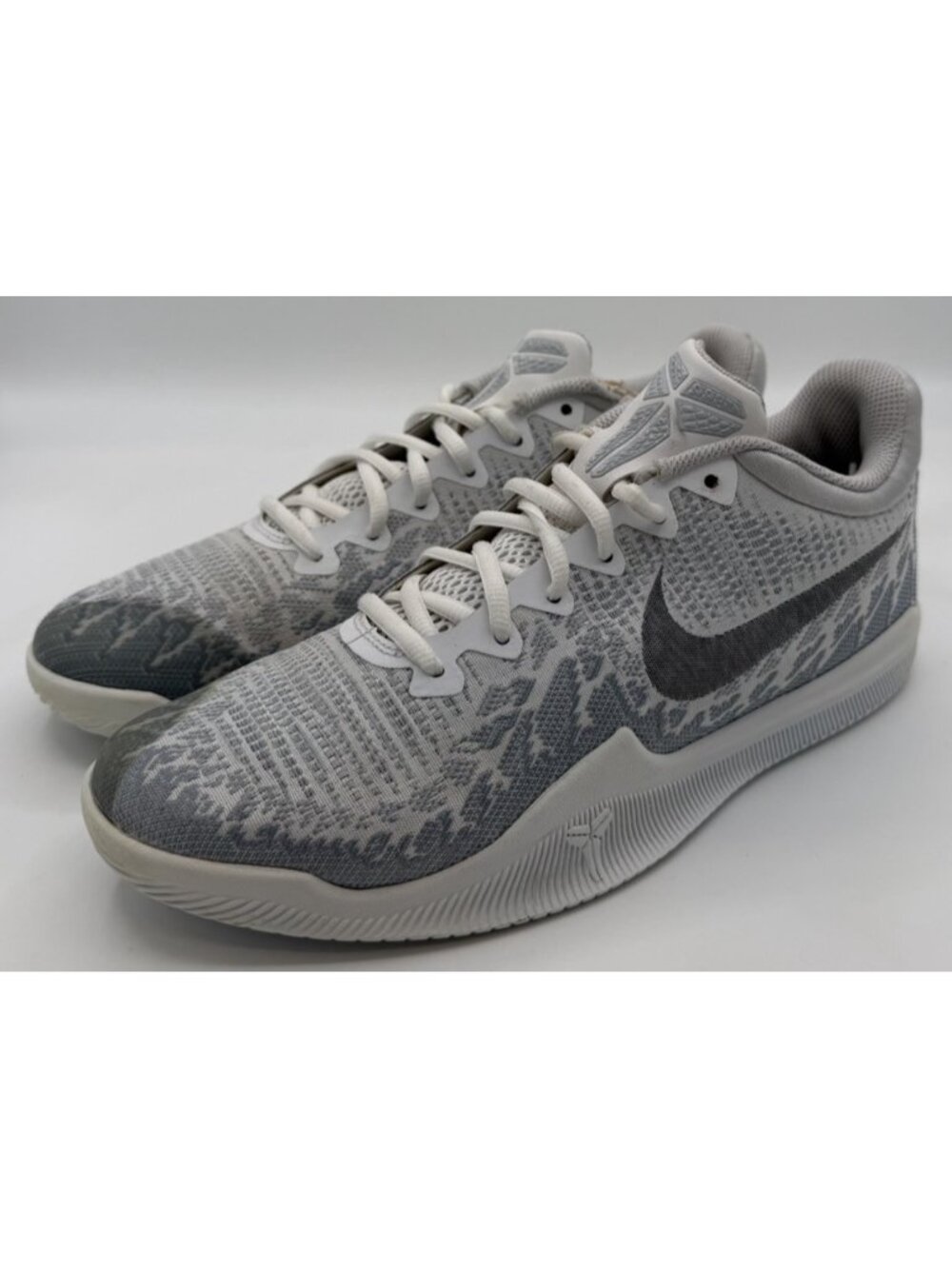 Nike Kobe Mamba Rage Pure Platinum White Size 8.5 Basketball Shoes 908972-100